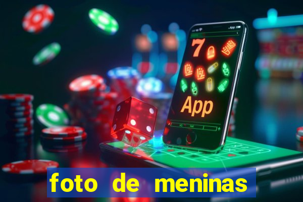 foto de meninas cacheadas no espelho